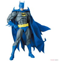 MAFEX KNIGHT CRUSADER BATMAN